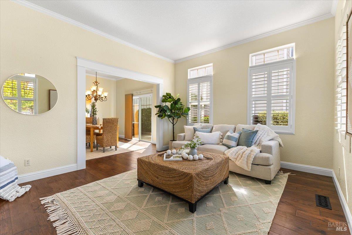 Detail Gallery Image 4 of 57 For 3964 New Zealand Ave, Santa Rosa,  CA 95407 - 4 Beds | 3/1 Baths