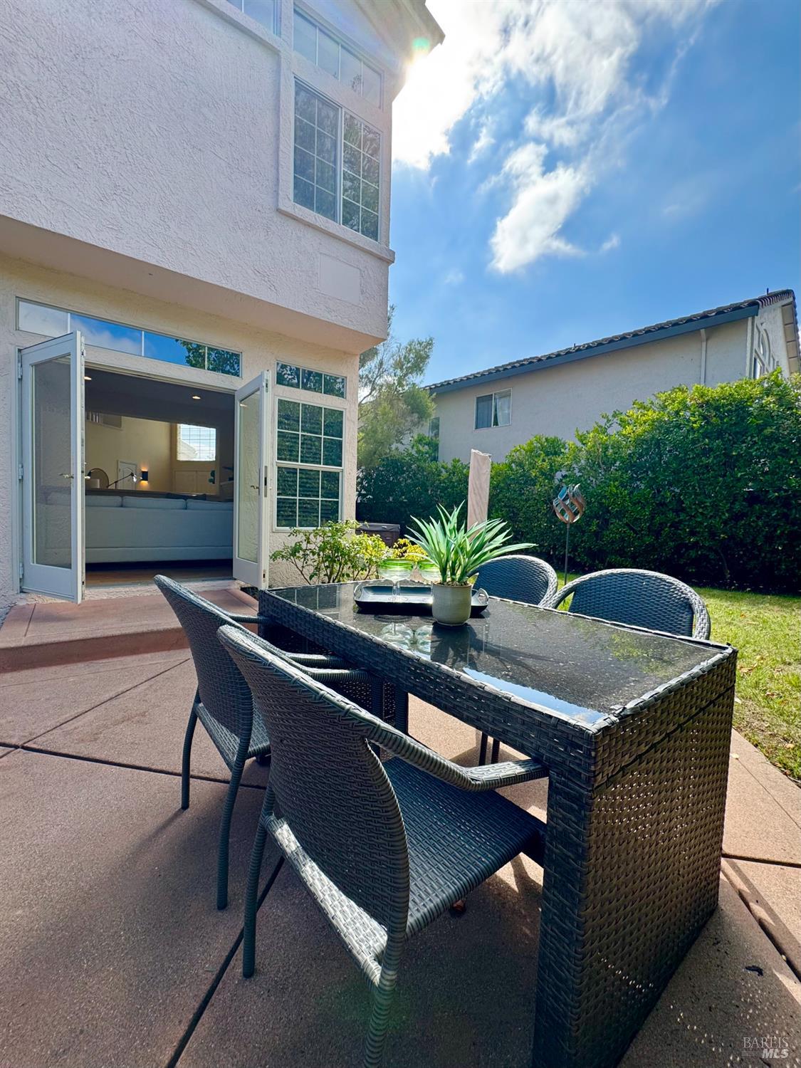 Detail Gallery Image 38 of 44 For 33 Cove Ct, Napa,  CA 94559 - 4 Beds | 2/1 Baths
