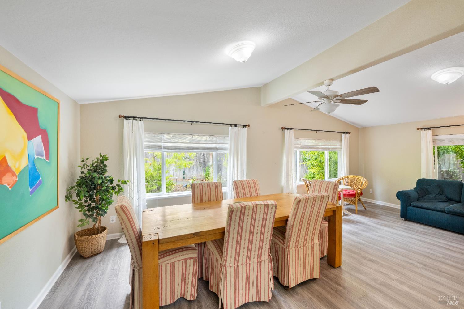 Detail Gallery Image 10 of 39 For 4 La Canada Ct, Saint Helena,  CA 94574 - 2 Beds | 2 Baths