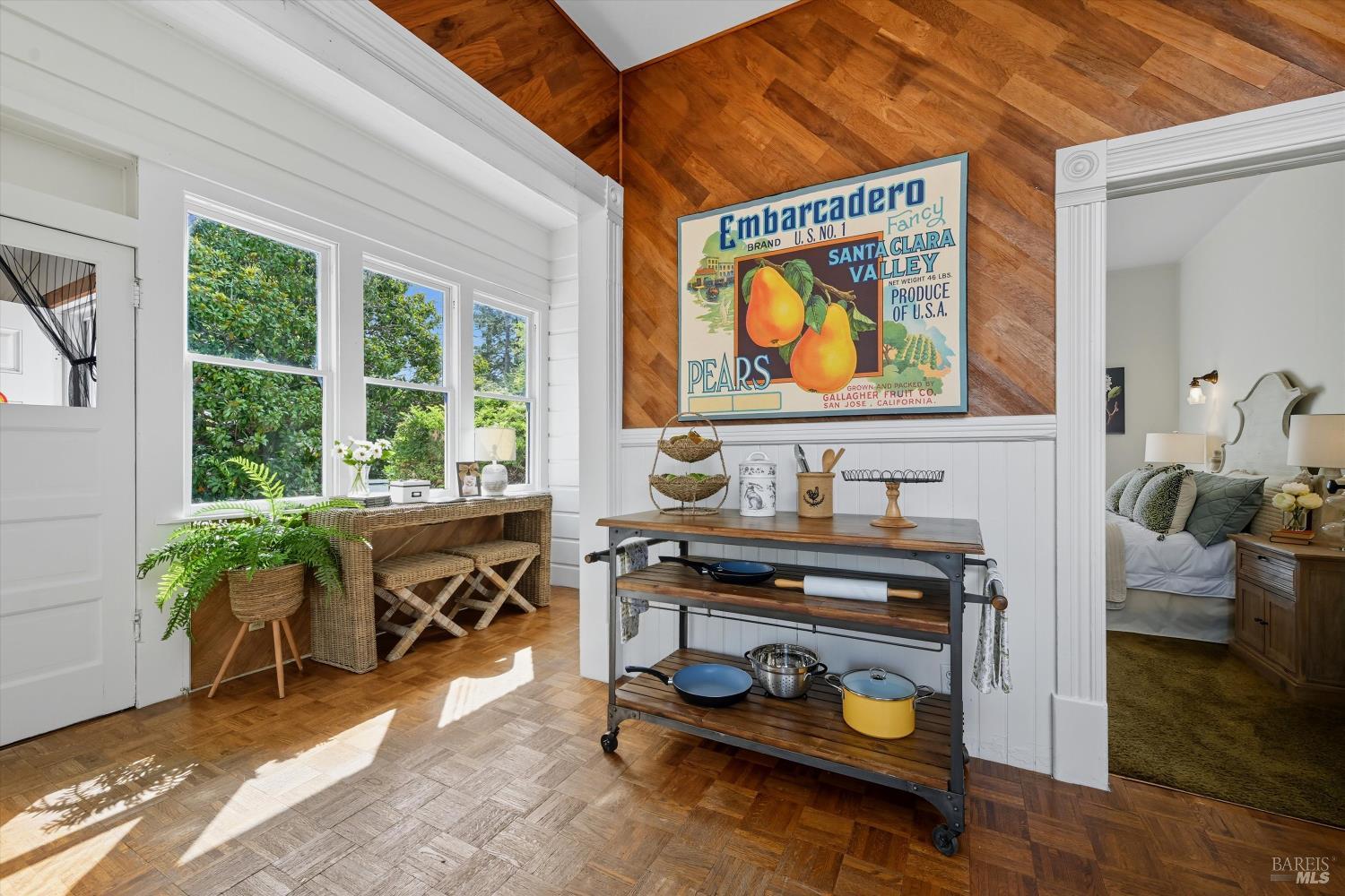 Detail Gallery Image 16 of 30 For 722 Beaver St, Santa Rosa,  CA 95404 - 3 Beds | 1 Baths