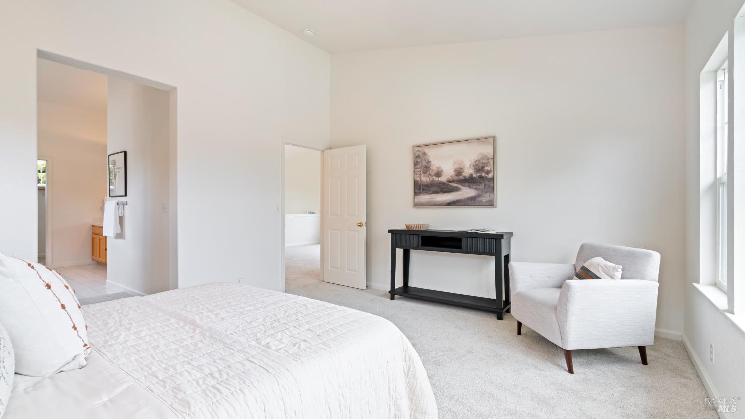 Detail Gallery Image 18 of 32 For 469 Christensen Ln, Cotati,  CA 94931 - 3 Beds | 2/1 Baths