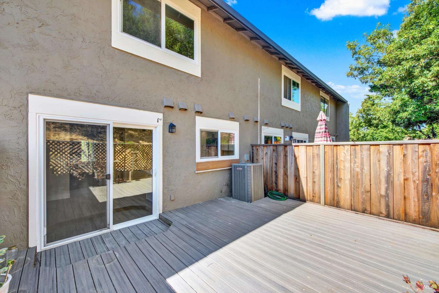 Detail Gallery Image 50 of 71 For 2009 Hawthorne Ter, Novato,  CA 94945 - 2 Beds | 1/1 Baths