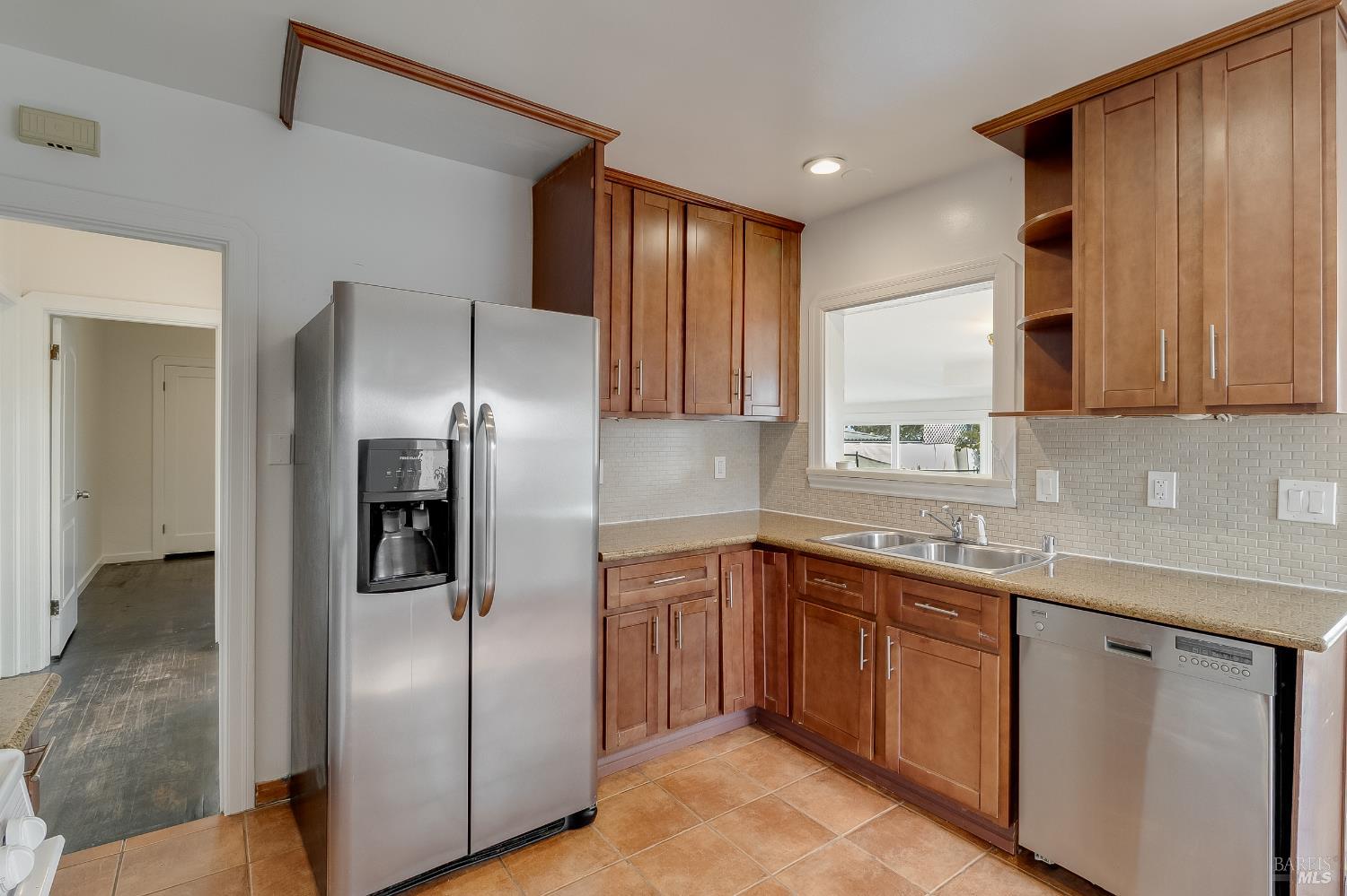 Detail Gallery Image 23 of 52 For 121 California St, Vallejo,  CA 94590 - 3 Beds | 1 Baths