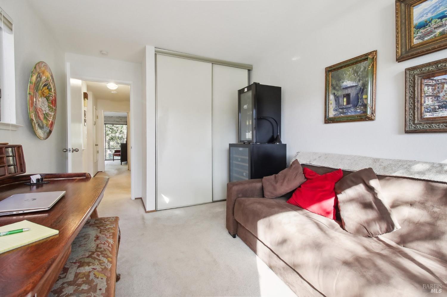Detail Gallery Image 15 of 34 For 1240 Peppertree Cir, Saint Helena,  CA 94574 - 2 Beds | 2 Baths