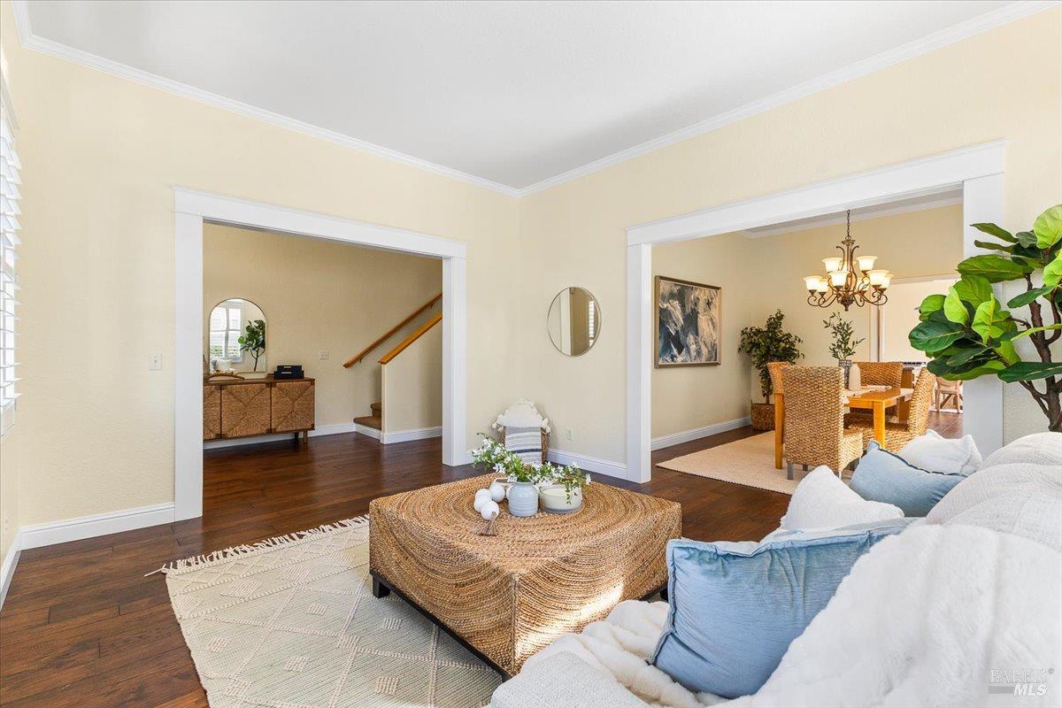 Detail Gallery Image 5 of 57 For 3964 New Zealand Ave, Santa Rosa,  CA 95407 - 4 Beds | 3/1 Baths
