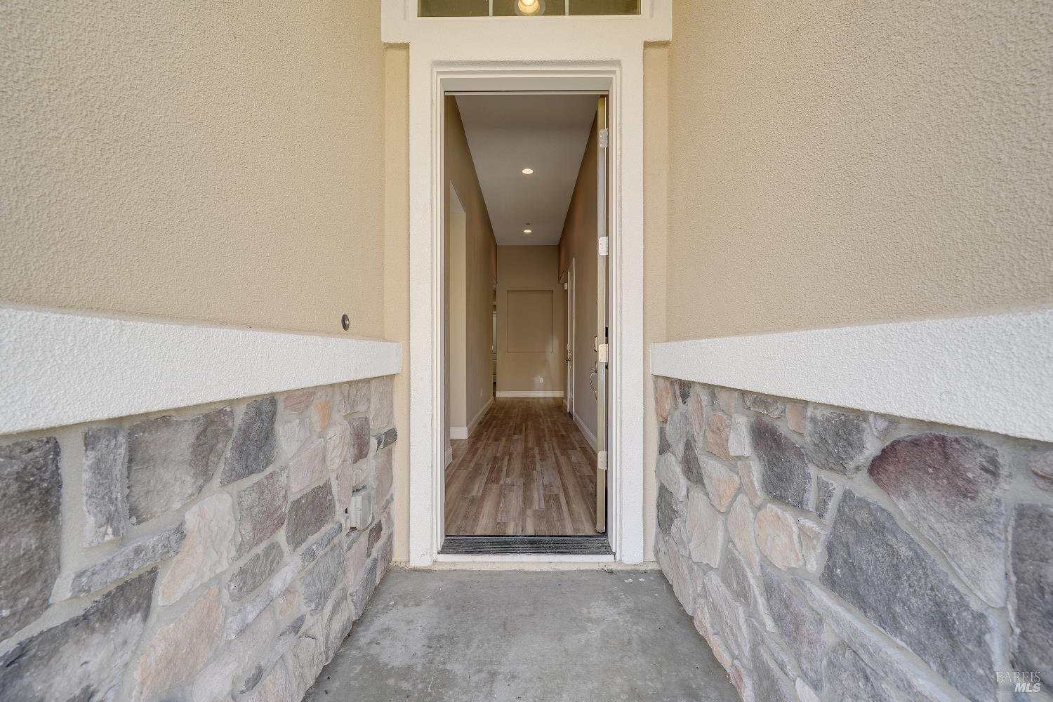 Detail Gallery Image 5 of 43 For 5360 Discovery Way, Fairfield,  CA 94533 - 4 Beds | 3 Baths