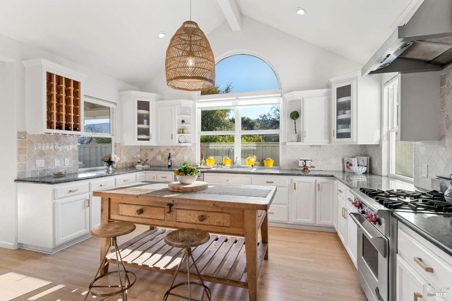 Detail Gallery Image 12 of 37 For 1316 Sulphur Springs Ave, Saint Helena,  CA 94574 - 3 Beds | 2 Baths