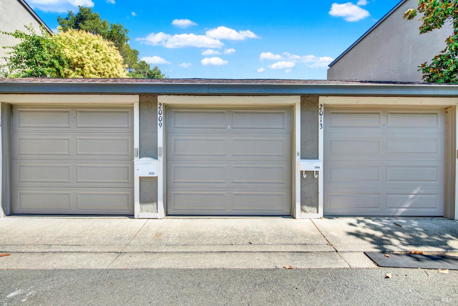 Detail Gallery Image 60 of 71 For 2009 Hawthorne Ter, Novato,  CA 94945 - 2 Beds | 1/1 Baths