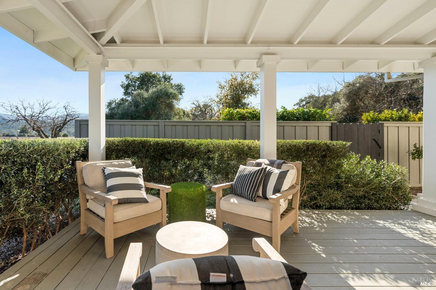 Detail Gallery Image 5 of 37 For 1316 Sulphur Springs Ave, Saint Helena,  CA 94574 - 3 Beds | 2 Baths