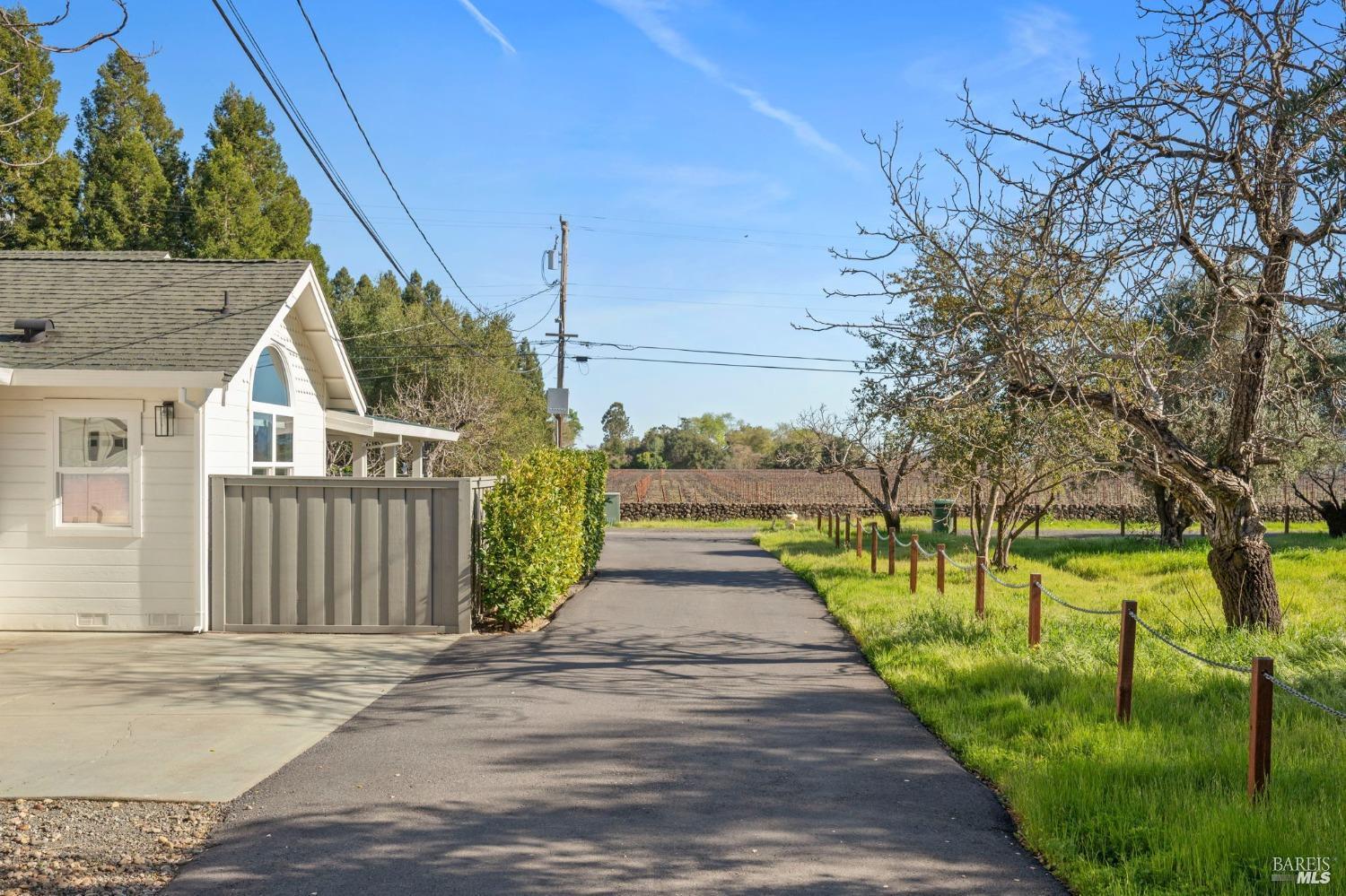 Detail Gallery Image 35 of 37 For 1316 Sulphur Springs Ave, Saint Helena,  CA 94574 - 3 Beds | 2 Baths