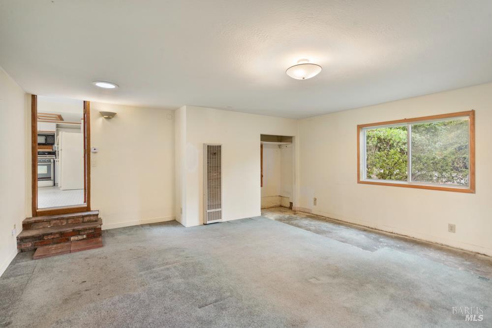 Detail Gallery Image 16 of 53 For 5152 Mcfarlane Rd, Sebastopol,  CA 95472 - 3 Beds | 1 Baths