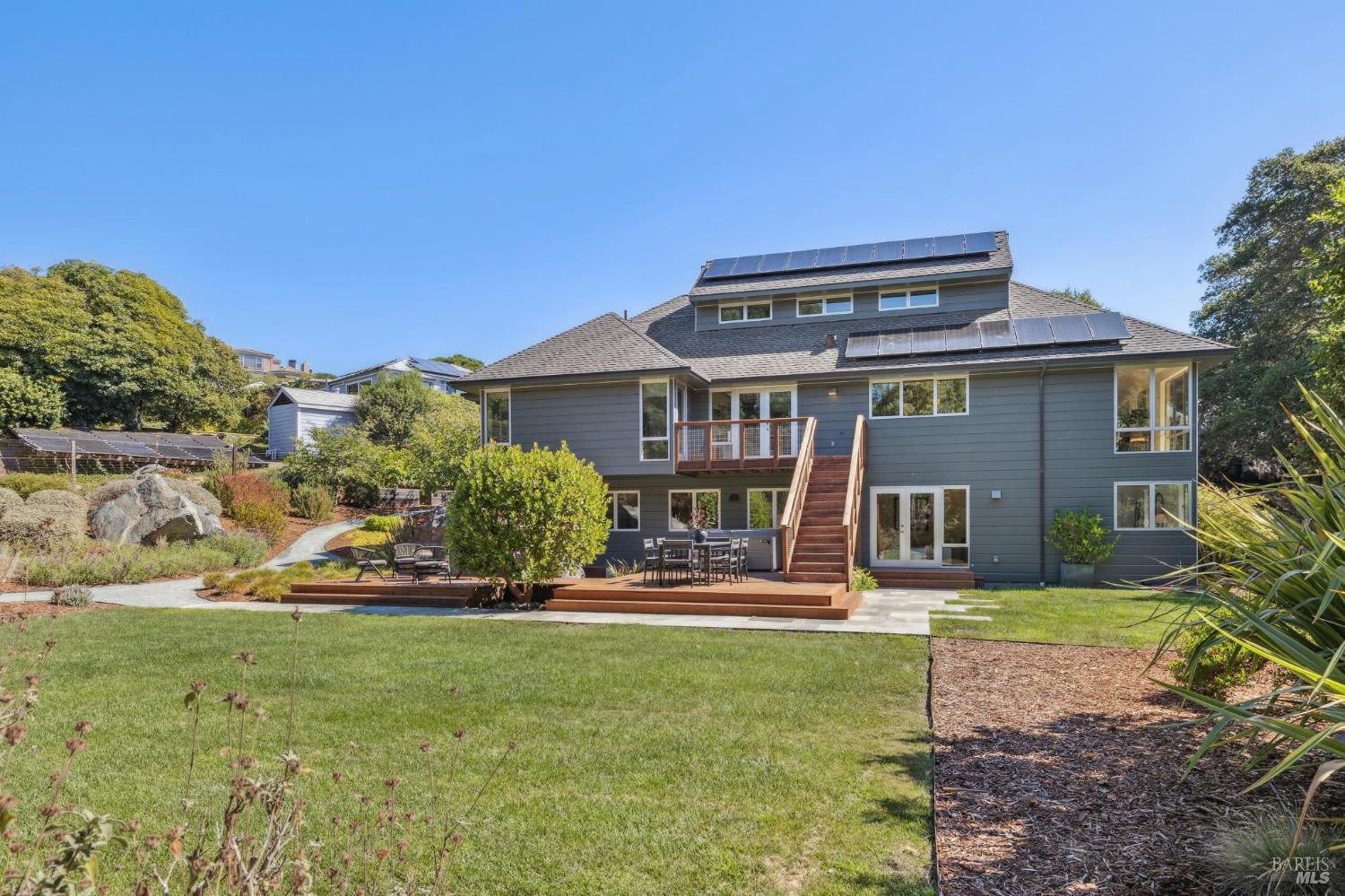 Detail Gallery Image 64 of 80 For 103 Reed Ranch Rd, Belvedere Tiburon,  CA 94920 - 4 Beds | 4 Baths