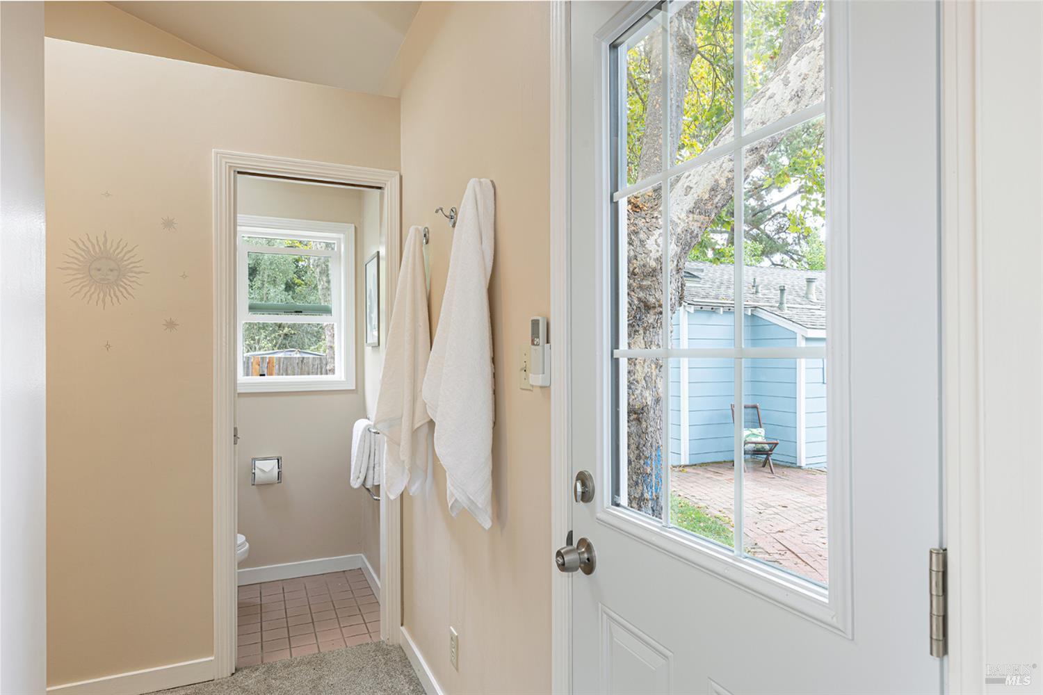Detail Gallery Image 25 of 59 For 1716 King St, Santa Rosa,  CA 95404 - 2 Beds | 3 Baths