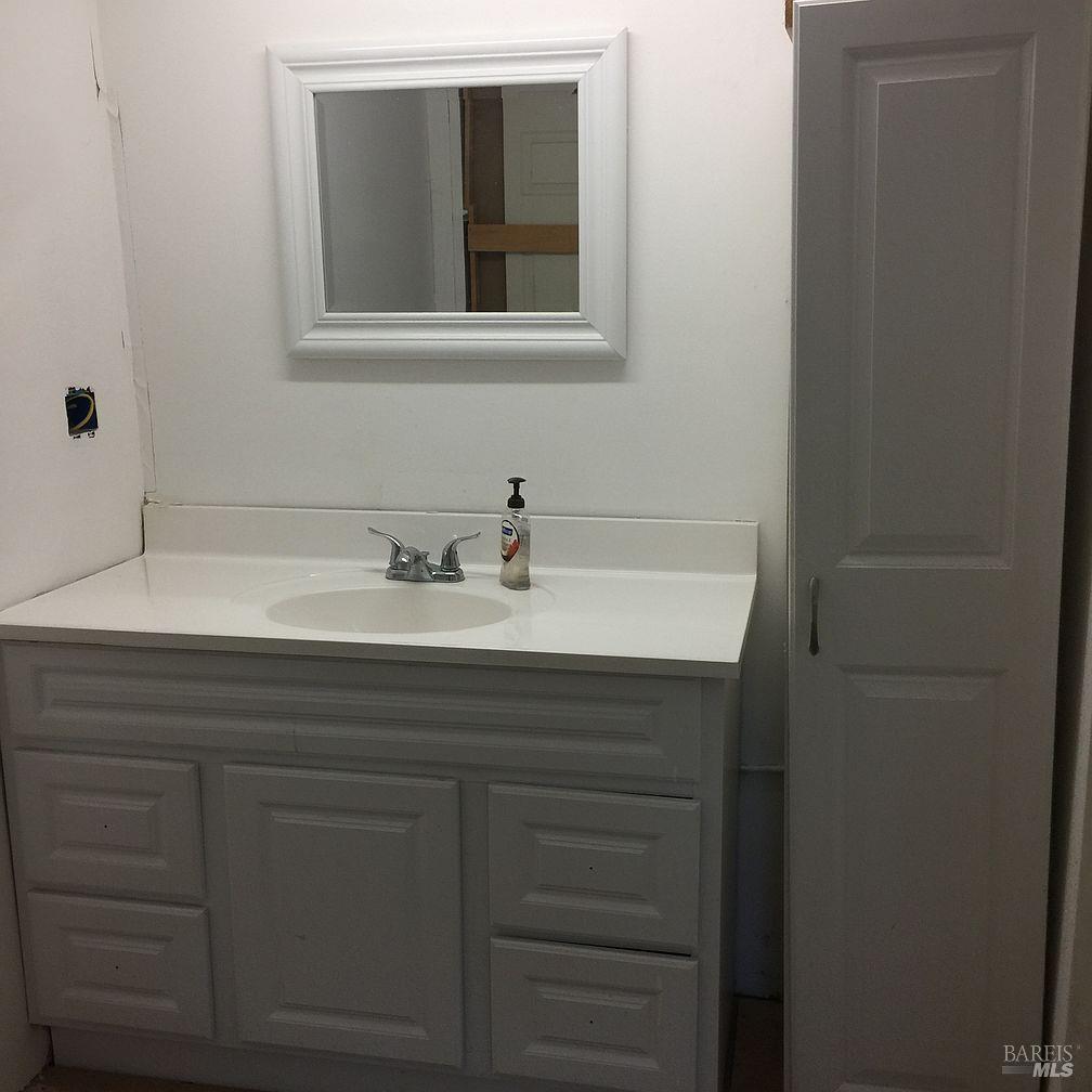 Detail Gallery Image 24 of 30 For 16292 19th Ave, Clearlake,  CA 95422 - 2 Beds | 1 Baths