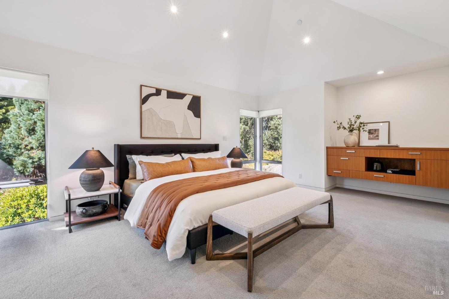 Detail Gallery Image 30 of 80 For 103 Reed Ranch Rd, Belvedere Tiburon,  CA 94920 - 4 Beds | 4 Baths