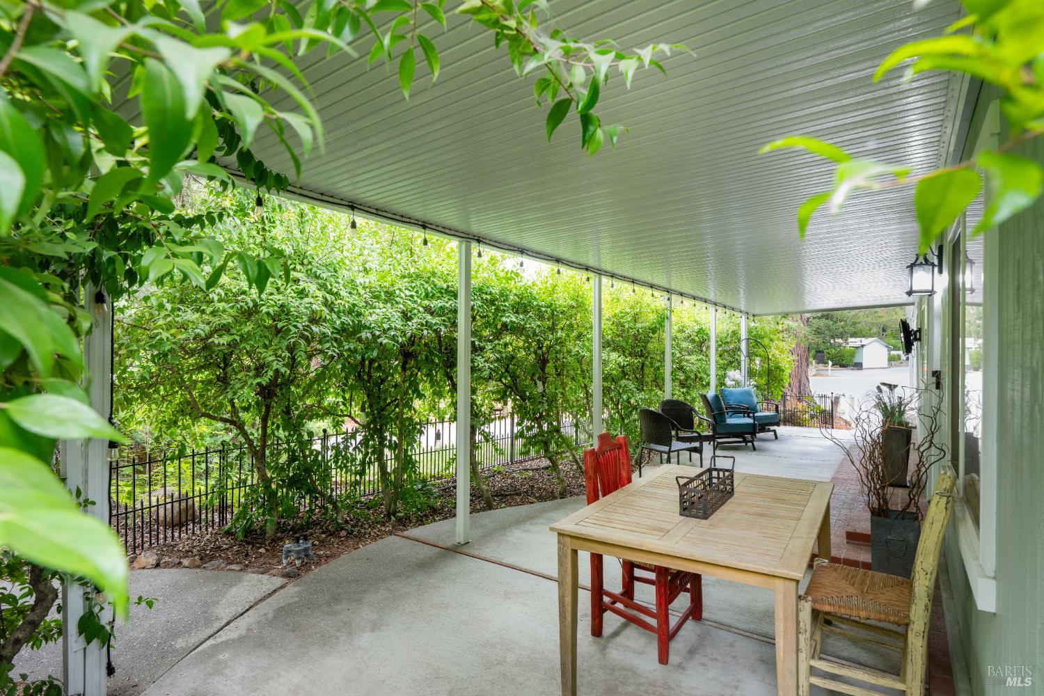 Detail Gallery Image 25 of 39 For 4 La Canada Ct, Saint Helena,  CA 94574 - 2 Beds | 2 Baths