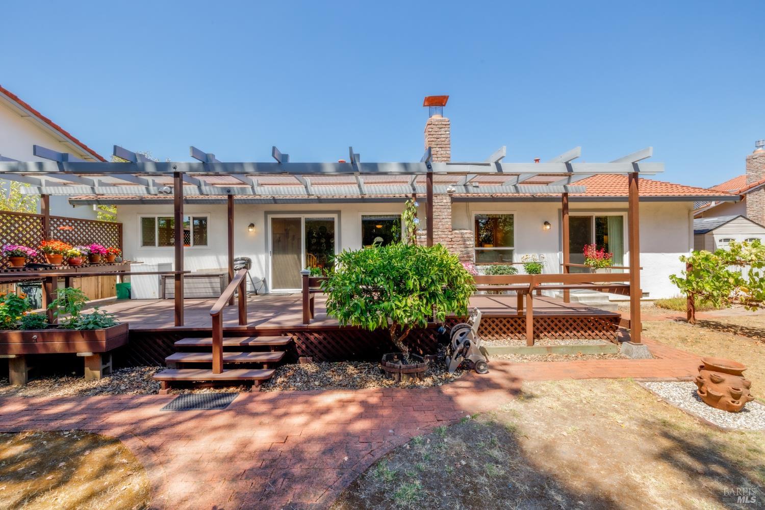 Detail Gallery Image 23 of 27 For 5518 Marit Dr, Santa Rosa,  CA 95409 - 2 Beds | 2 Baths