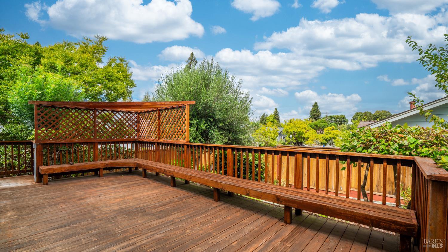 Detail Gallery Image 25 of 32 For 469 Christensen Ln, Cotati,  CA 94931 - 3 Beds | 2/1 Baths
