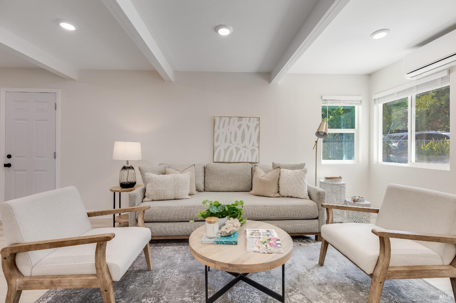 Detail Gallery Image 6 of 53 For 447 Christine Dr, San Pablo,  CA 94806 - 4 Beds | 2 Baths
