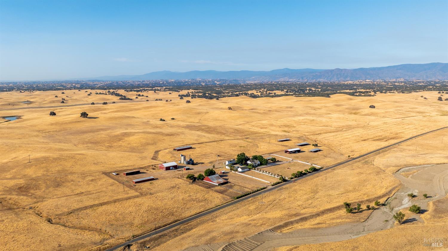 Detail Gallery Image 4 of 38 For 17775 Long Hollow Rd, Corning,  CA 96021 - 2 Beds | 2 Baths