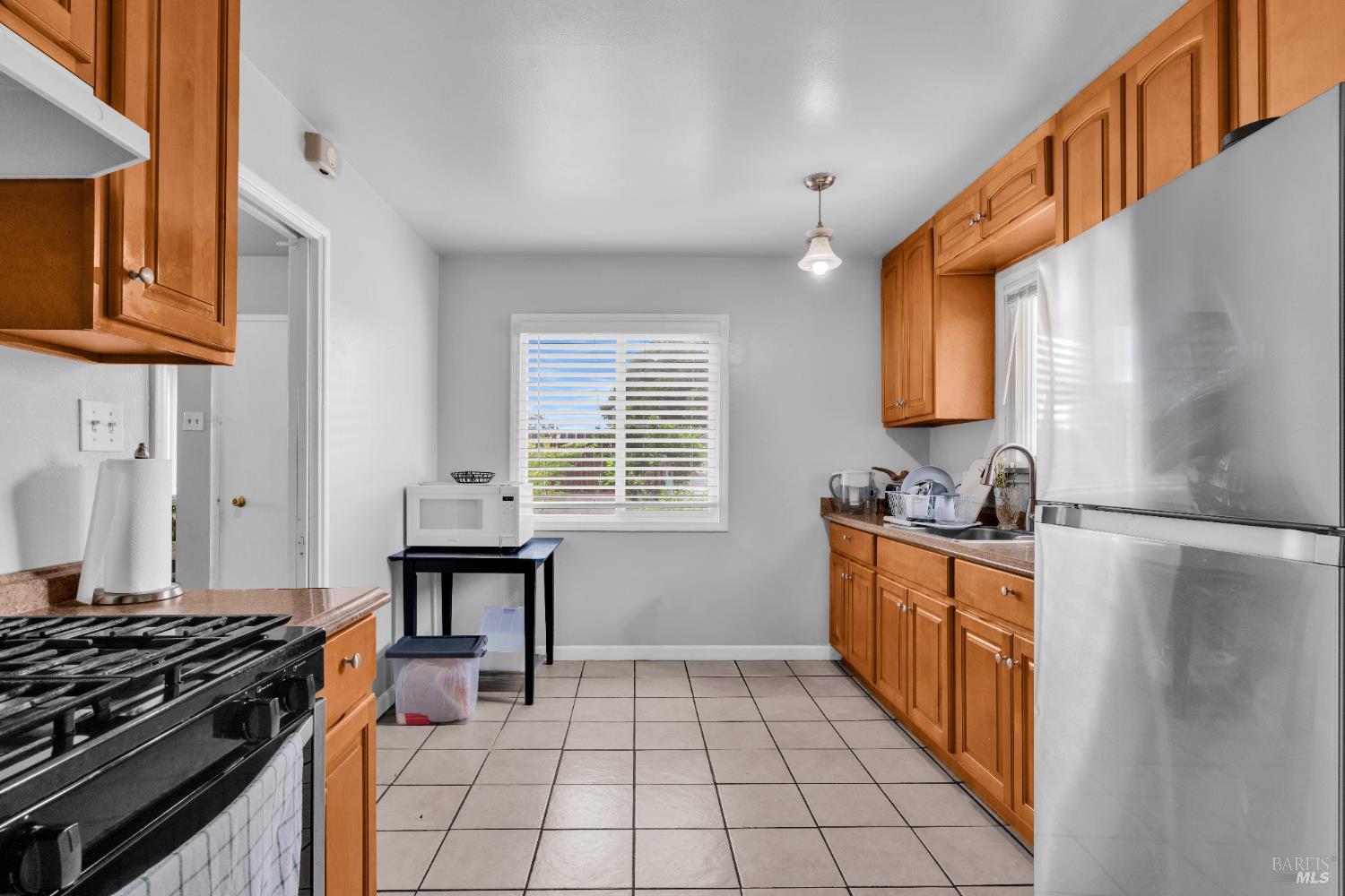 Detail Gallery Image 14 of 45 For 4778 E Hilltop Dr, El Sobrante,  CA 94803 - 3 Beds | 1 Baths