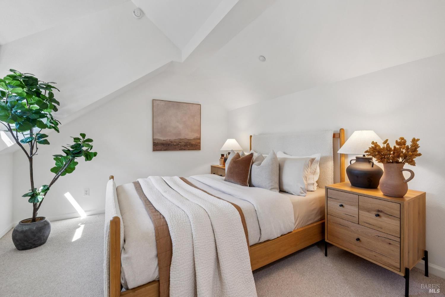 Detail Gallery Image 75 of 80 For 103 Reed Ranch Rd, Belvedere Tiburon,  CA 94920 - 4 Beds | 4 Baths