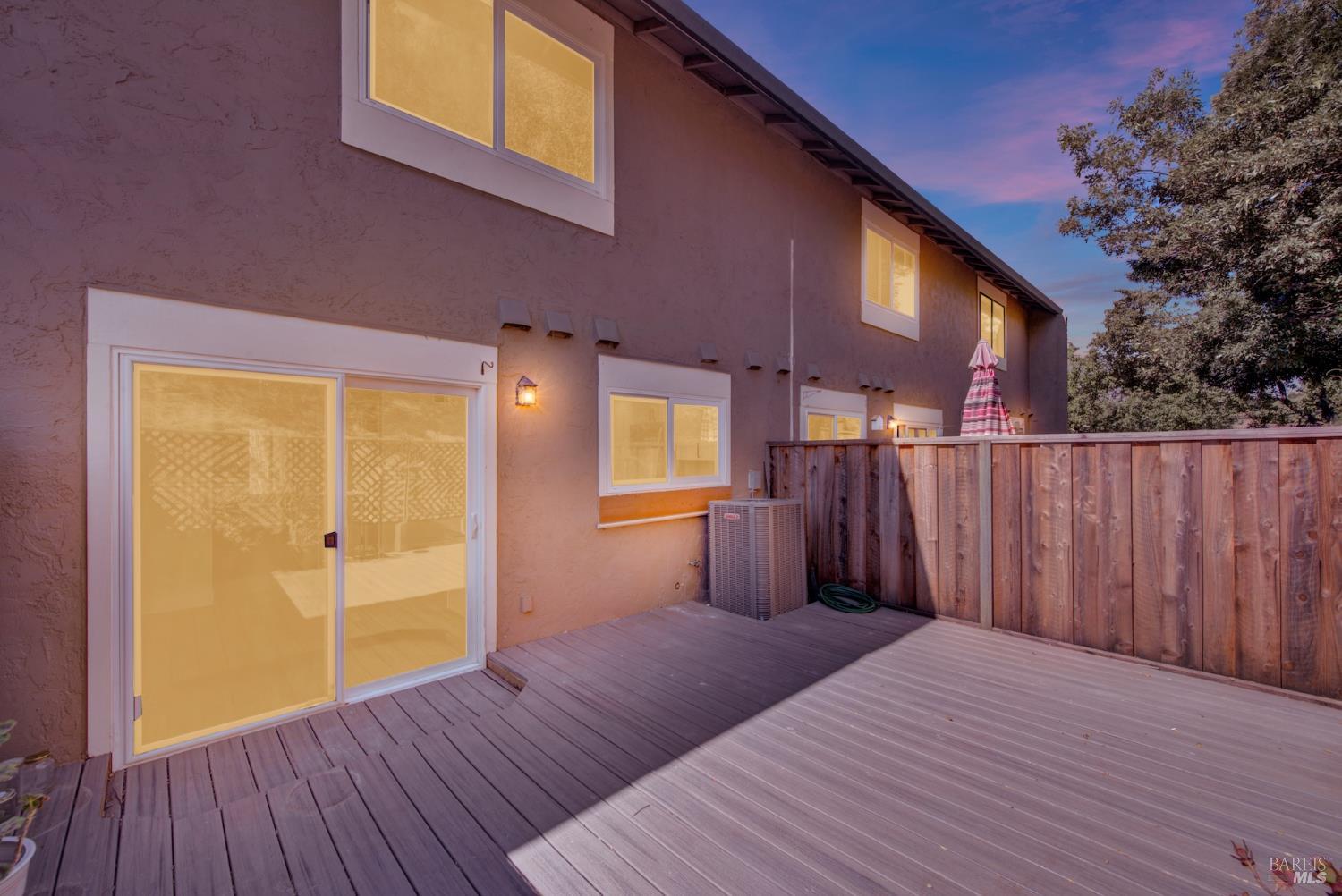Detail Gallery Image 71 of 71 For 2009 Hawthorne Ter, Novato,  CA 94945 - 2 Beds | 1/1 Baths