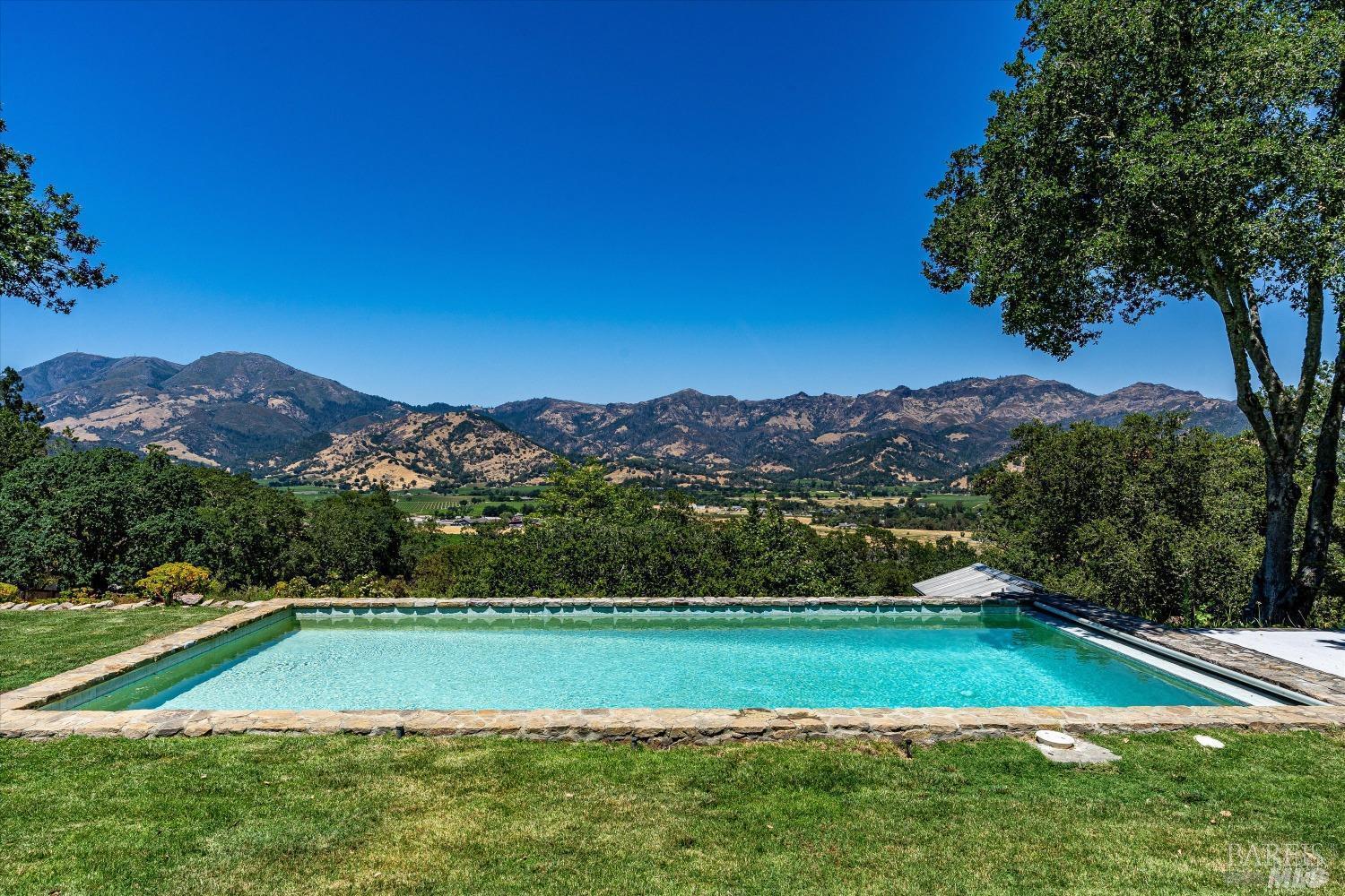 Detail Gallery Image 4 of 29 For Address Is Not Disclosed, Calistoga,  CA 94515 - 3 Beds | 2/1 Baths