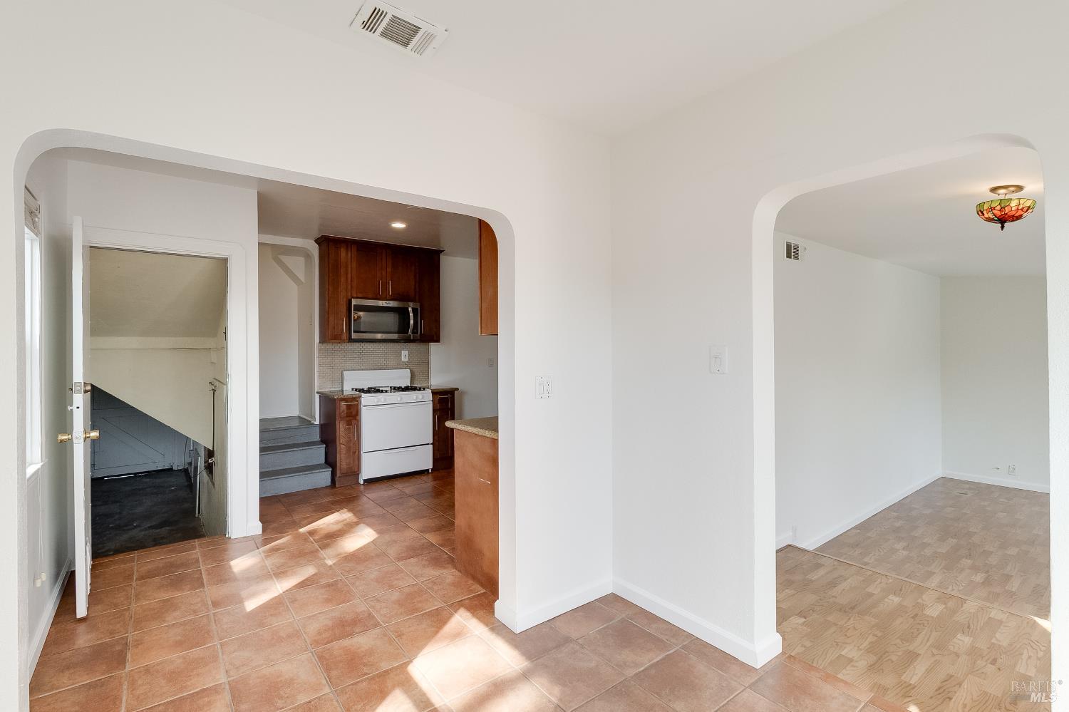 Detail Gallery Image 29 of 52 For 121 California St, Vallejo,  CA 94590 - 3 Beds | 1 Baths