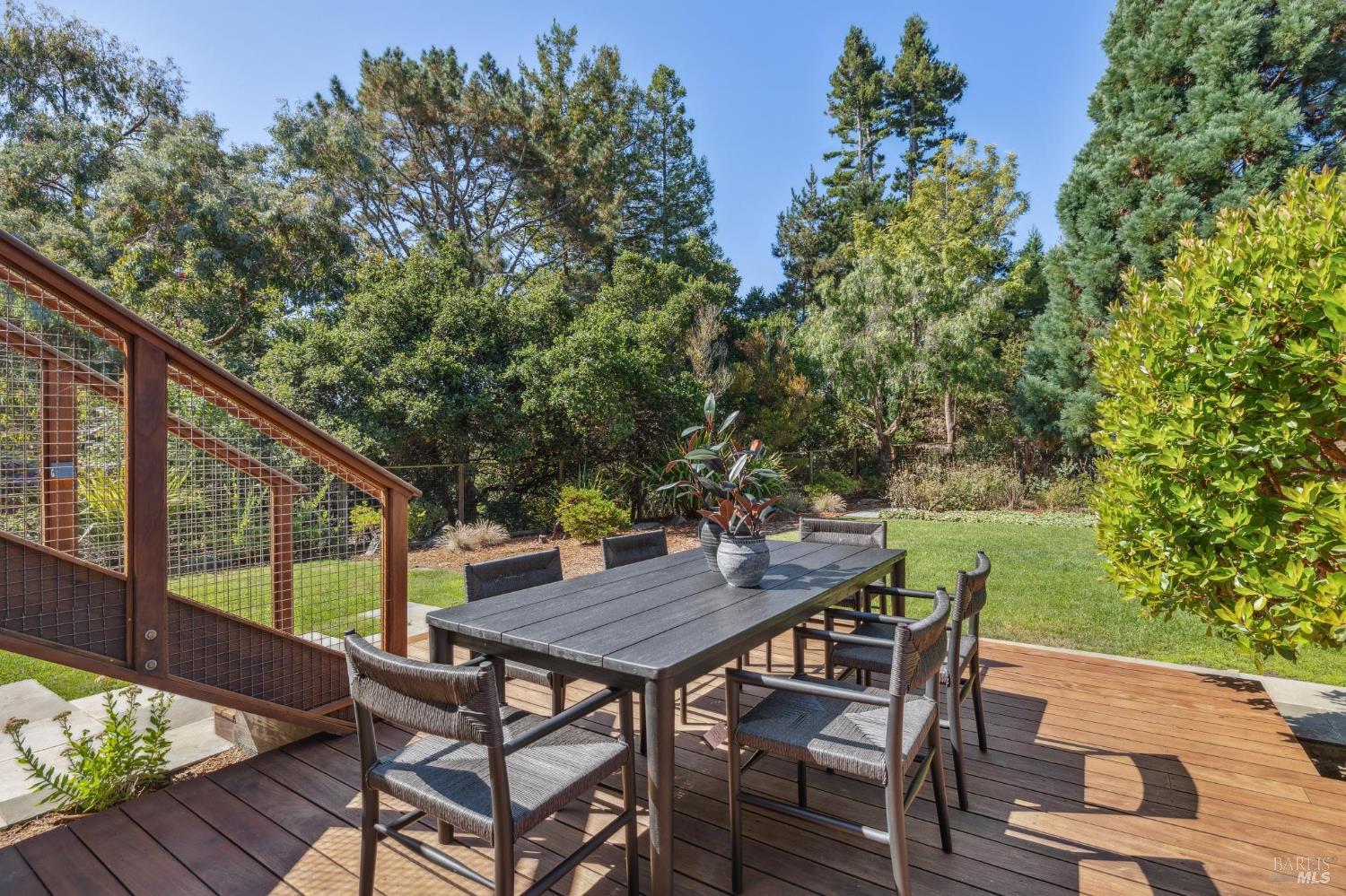 Detail Gallery Image 60 of 80 For 103 Reed Ranch Rd, Belvedere Tiburon,  CA 94920 - 4 Beds | 4 Baths