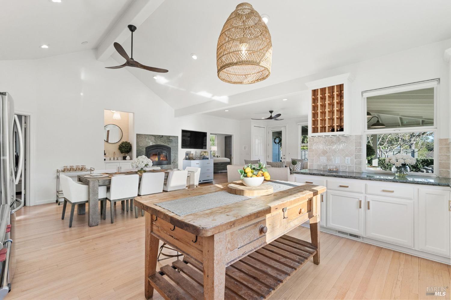 Detail Gallery Image 14 of 37 For 1316 Sulphur Springs Ave, Saint Helena,  CA 94574 - 3 Beds | 2 Baths