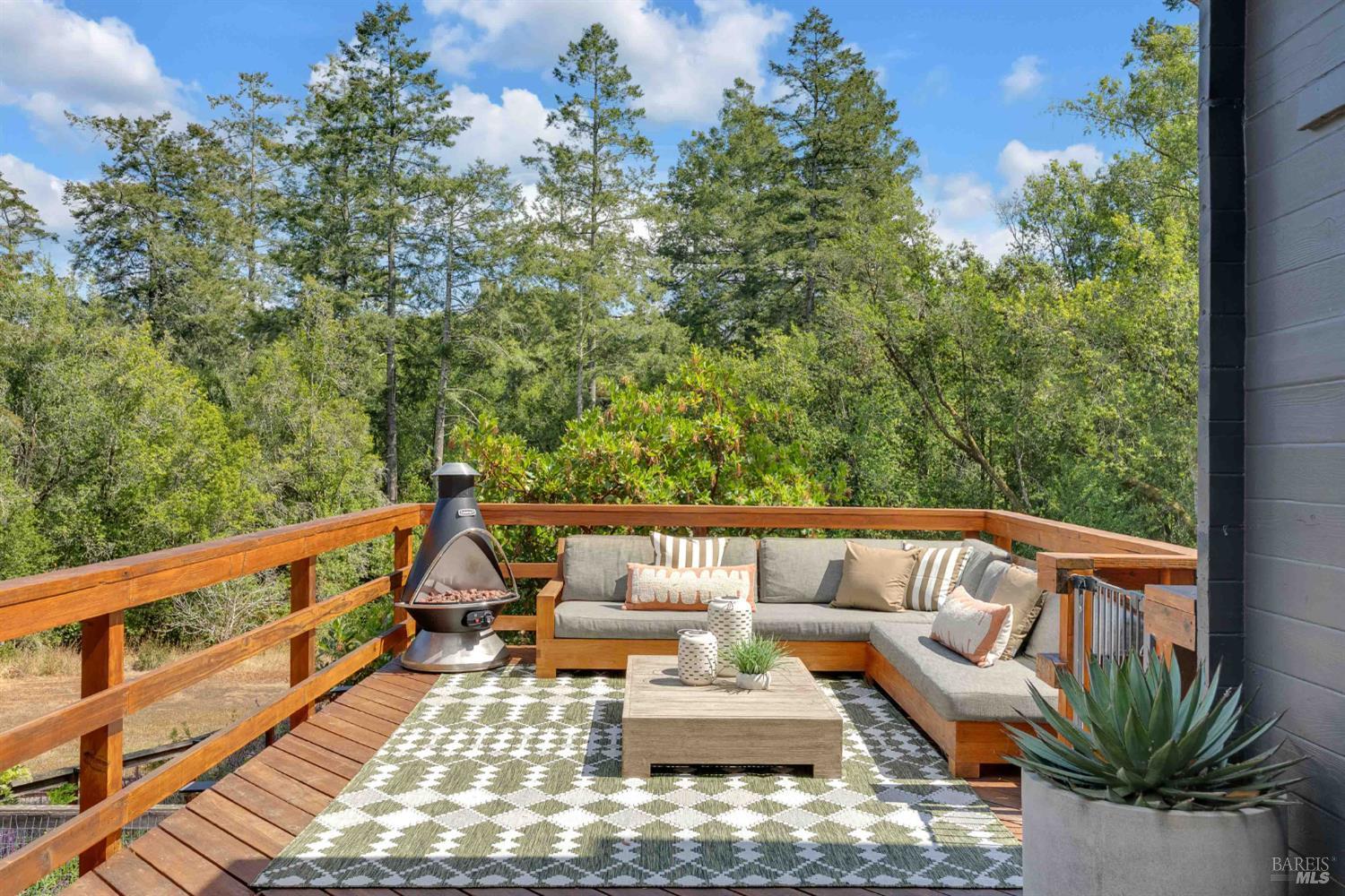 Detail Gallery Image 27 of 50 For 3020 Burnside Rd, Sebastopol,  CA 95472 - 2 Beds | 1 Baths