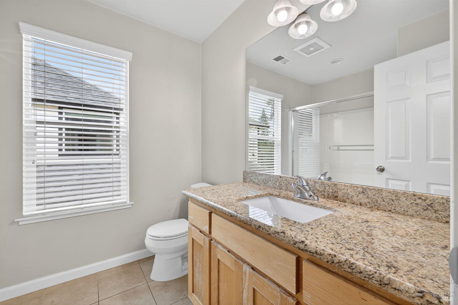 Detail Gallery Image 26 of 41 For 2110 Northfield Dr, Santa Rosa,  CA 95403 - 3 Beds | 2/1 Baths
