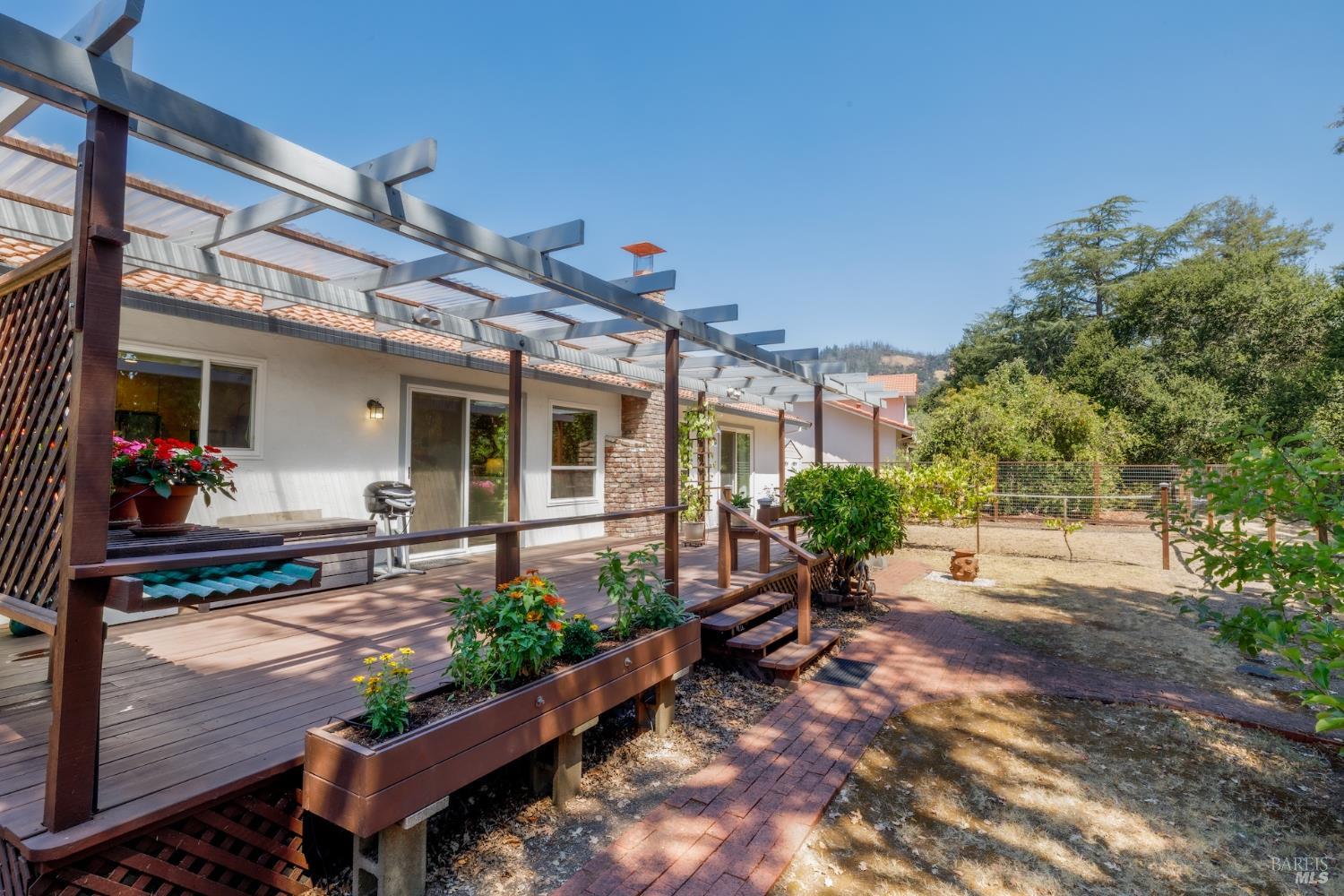 Detail Gallery Image 19 of 27 For 5518 Marit Dr, Santa Rosa,  CA 95409 - 2 Beds | 2 Baths