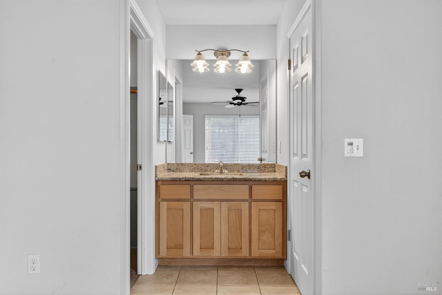 Detail Gallery Image 20 of 41 For 2110 Northfield Dr, Santa Rosa,  CA 95403 - 3 Beds | 2/1 Baths