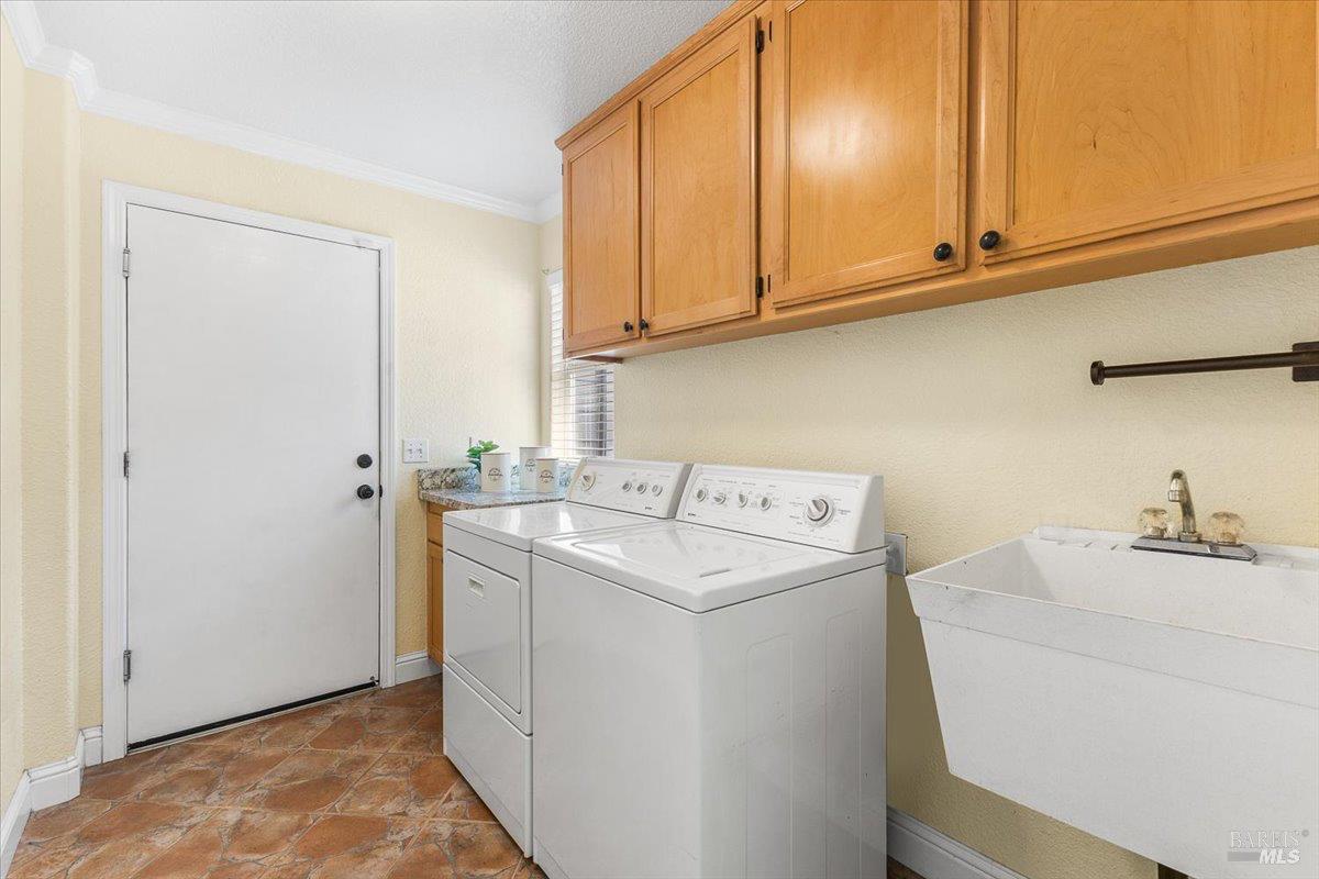 Detail Gallery Image 18 of 57 For 3964 New Zealand Ave, Santa Rosa,  CA 95407 - 4 Beds | 3/1 Baths
