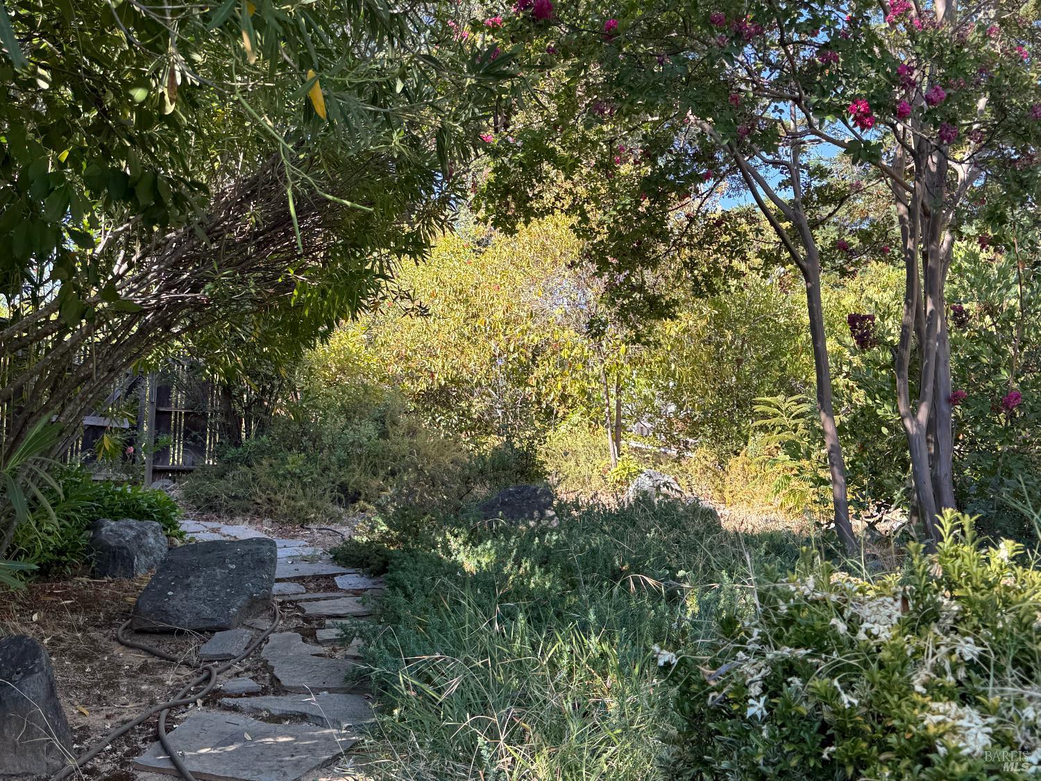 Detail Gallery Image 24 of 31 For 1461 Meadow Dr, Ukiah,  CA 95482 - 3 Beds | 1/1 Baths