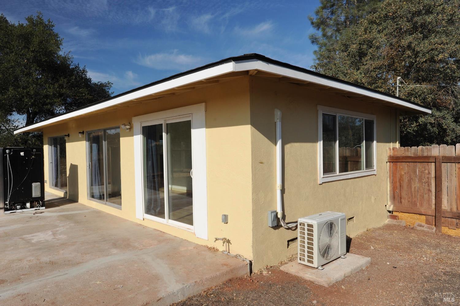 Detail Gallery Image 2 of 15 For 3642 Old Highway 53 Unkn, Clearlake,  CA 95422 - 2 Beds | 1 Baths