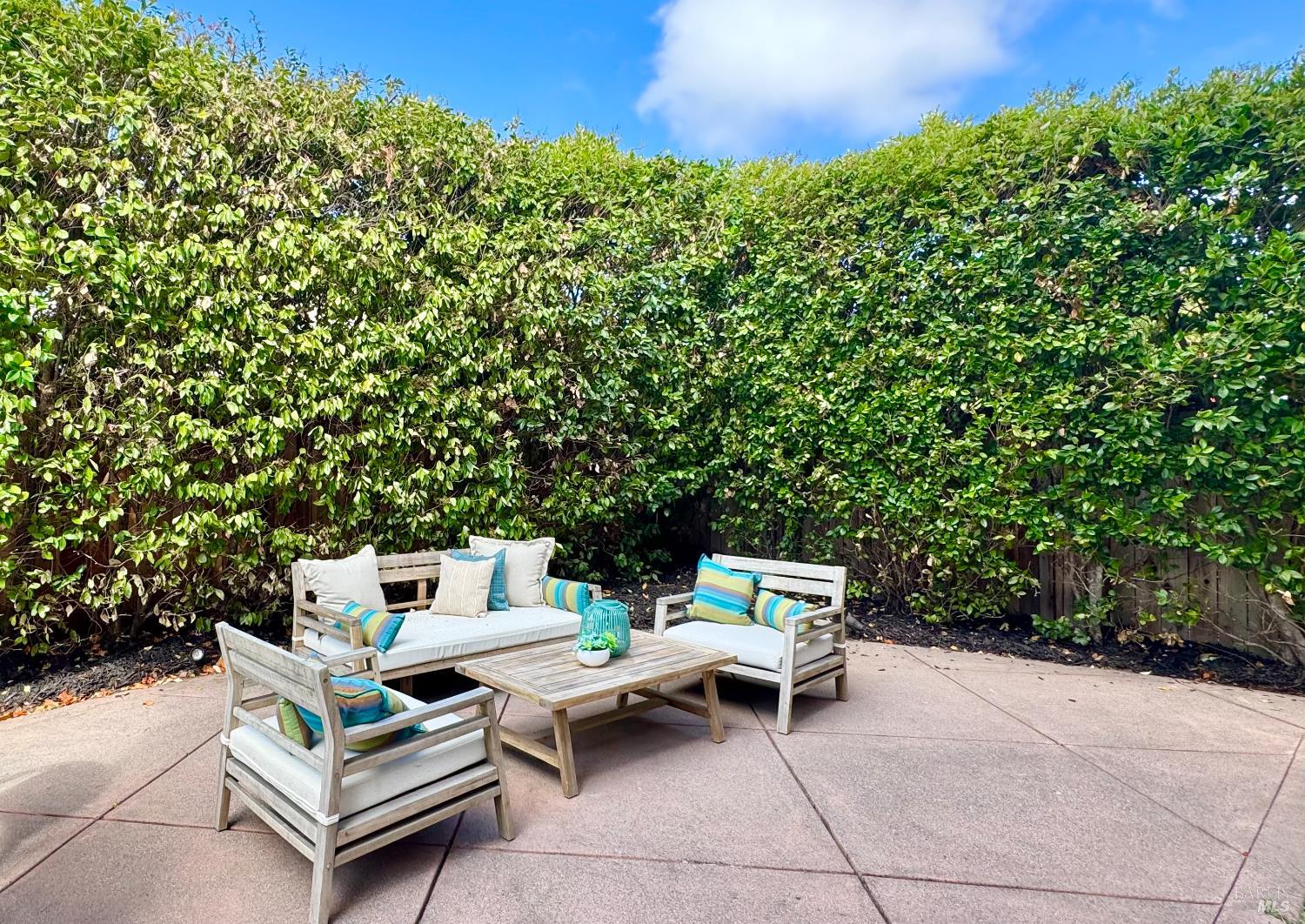 Detail Gallery Image 36 of 44 For 33 Cove Ct, Napa,  CA 94559 - 4 Beds | 2/1 Baths
