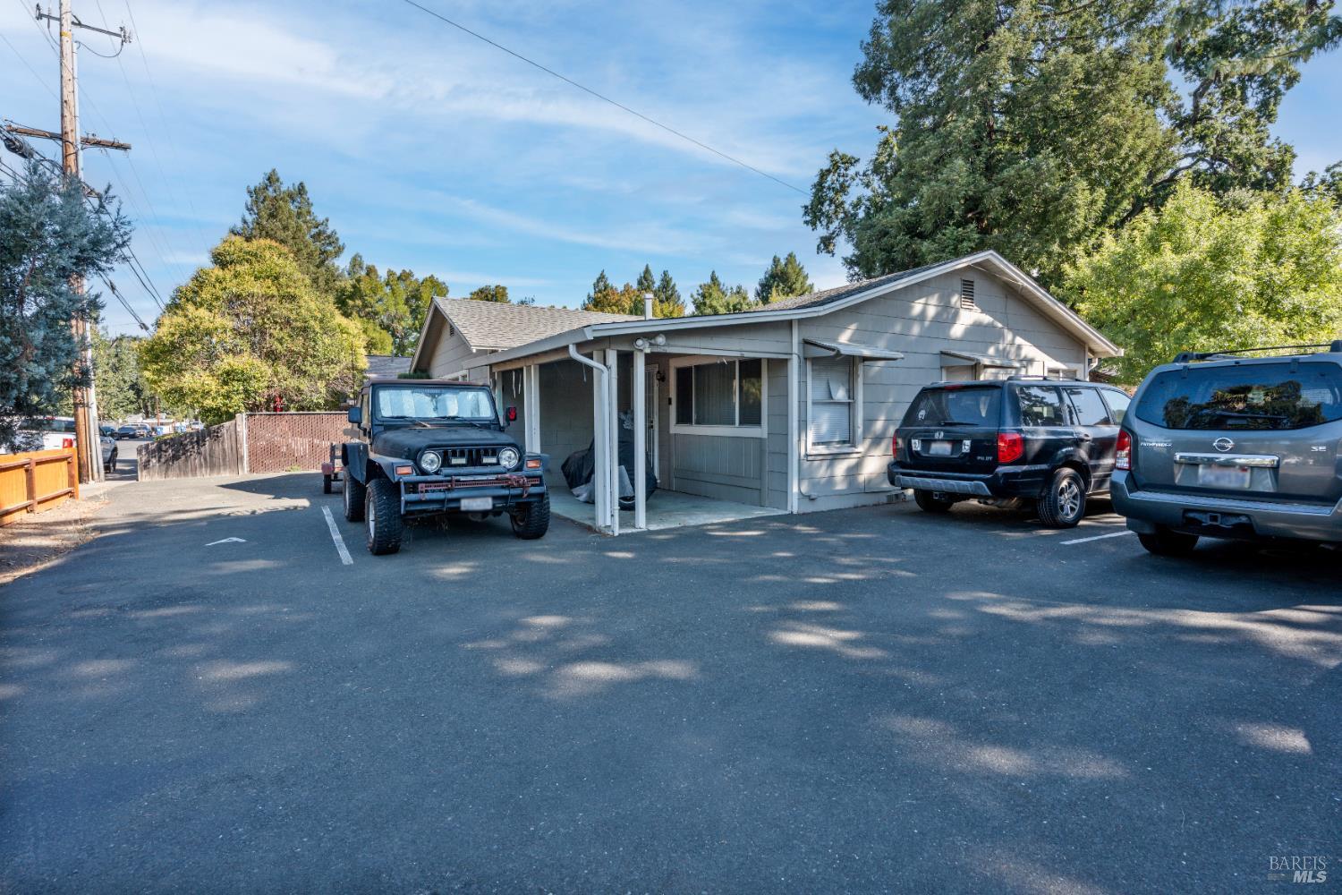 Detail Gallery Image 1 of 10 For 757 Waugh Ln, Ukiah,  CA 95482 - – Beds | – Baths