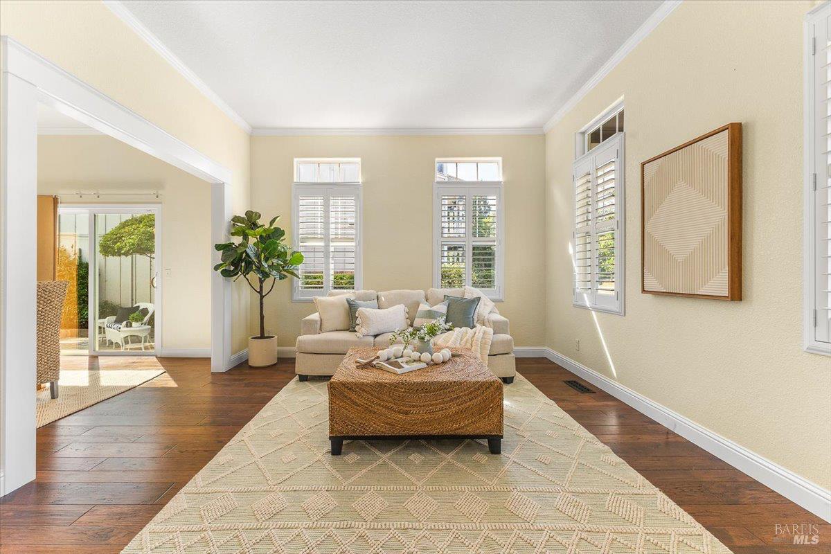 Detail Gallery Image 3 of 57 For 3964 New Zealand Ave, Santa Rosa,  CA 95407 - 4 Beds | 3/1 Baths