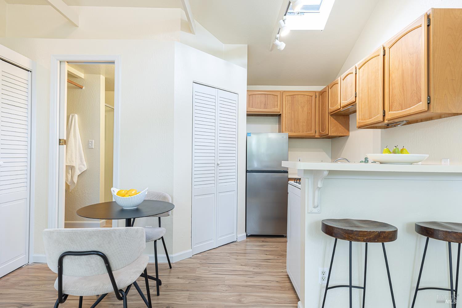 Detail Gallery Image 34 of 59 For 1716 King St, Santa Rosa,  CA 95404 - 2 Beds | 3 Baths