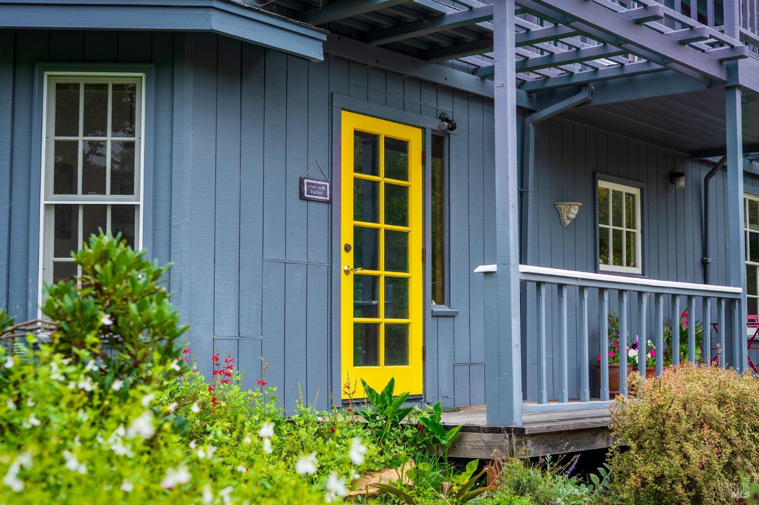 Detail Gallery Image 37 of 58 For 1369 Tilton Rd, Sebastopol,  CA 95472 - 2 Beds | 1 Baths
