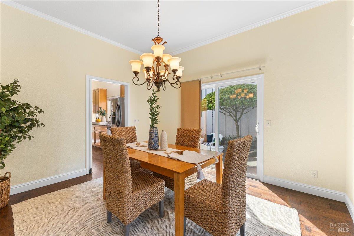 Detail Gallery Image 6 of 57 For 3964 New Zealand Ave, Santa Rosa,  CA 95407 - 4 Beds | 3/1 Baths