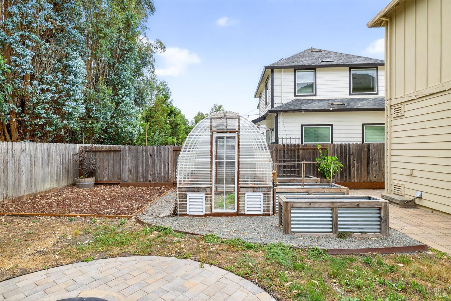 Detail Gallery Image 31 of 41 For 2110 Northfield Dr, Santa Rosa,  CA 95403 - 3 Beds | 2/1 Baths