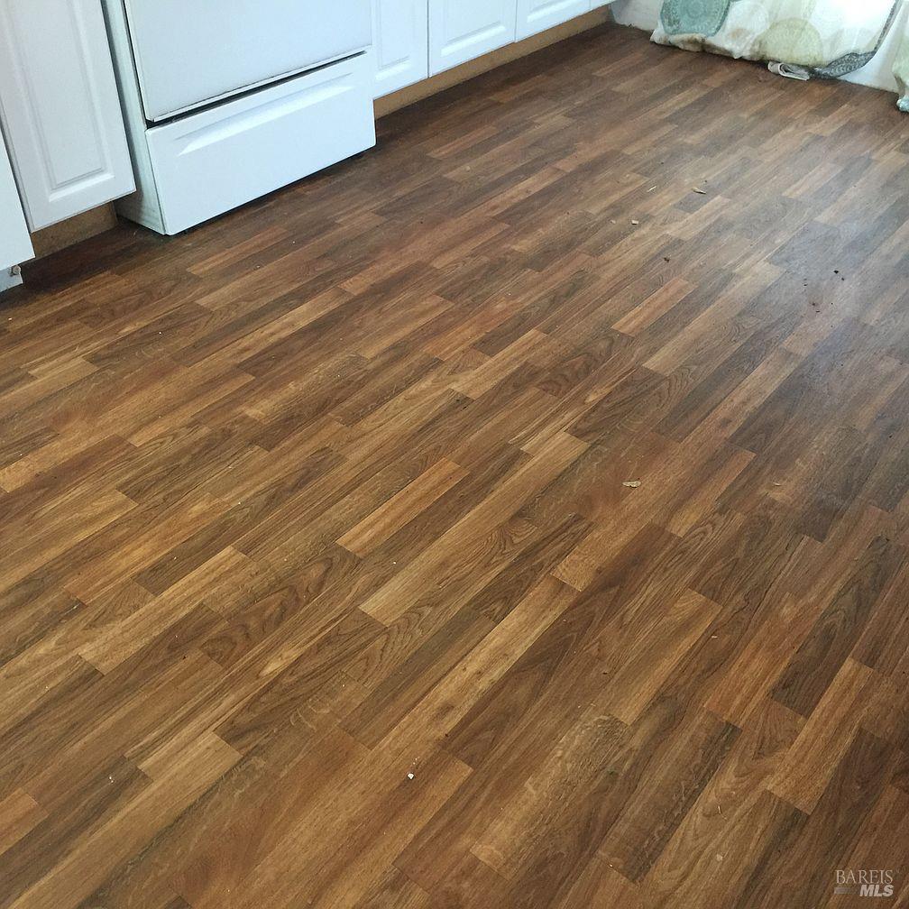 Detail Gallery Image 19 of 30 For 16292 19th Ave, Clearlake,  CA 95422 - 2 Beds | 1 Baths