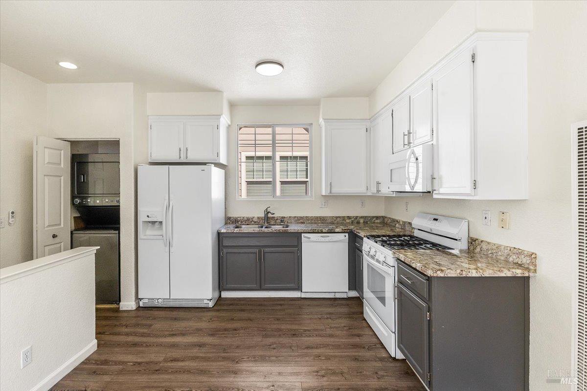 Detail Gallery Image 41 of 57 For 3964 New Zealand Ave, Santa Rosa,  CA 95407 - 4 Beds | 3/1 Baths