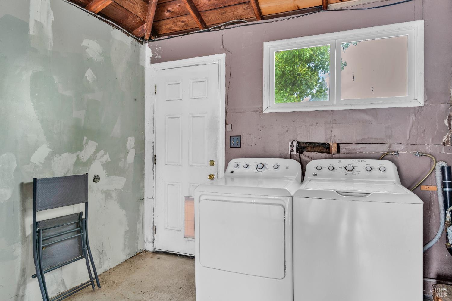 Detail Gallery Image 23 of 45 For 4778 E Hilltop Dr, El Sobrante,  CA 94803 - 3 Beds | 1 Baths