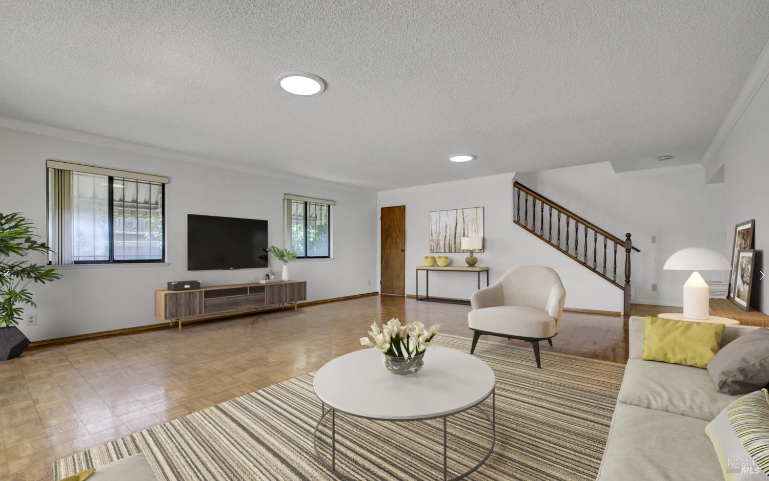 Detail Gallery Image 18 of 56 For 129 Violet Dr, Vallejo,  CA 94589 - 6 Beds | 4 Baths