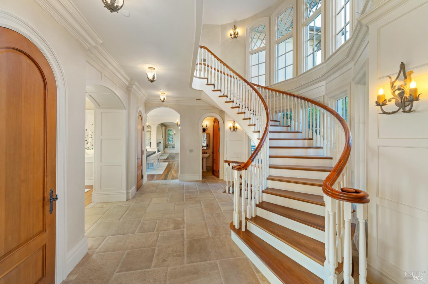 Detail Gallery Image 33 of 64 For 97 Sugarloaf Dr, Tiburon,  CA 94920 - 3 Beds | 3/2 Baths